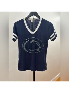456. Colosseum Penn State Nittany Lion’s Women V-Neck Shirt